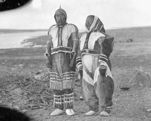 Ikpukhuak and his shaman wife (circa 1913-1916)